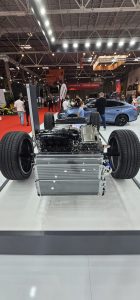 Motorul super hibrid BYD